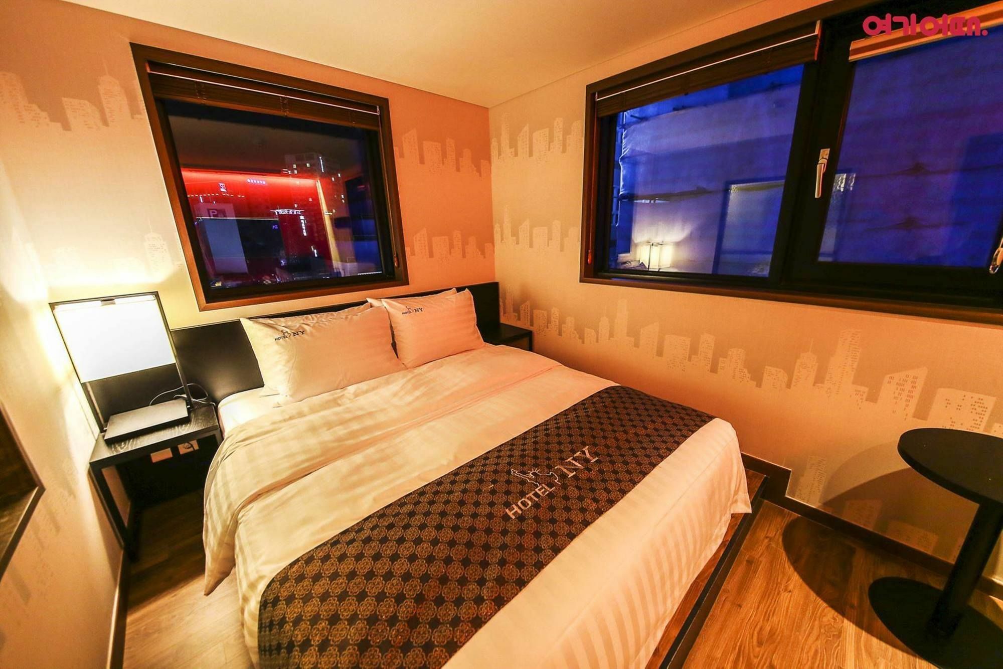 New York Hotel Seoul Exteriör bild